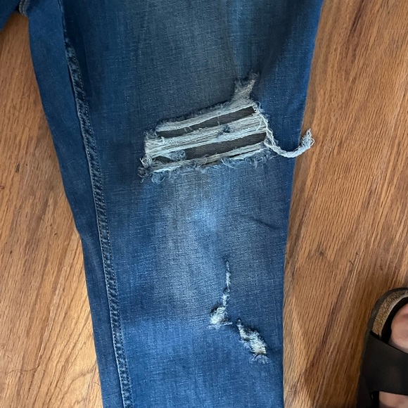 Old Navy Distressed Dark Blue Women's Skinny Jeans - Picture 3 of 6